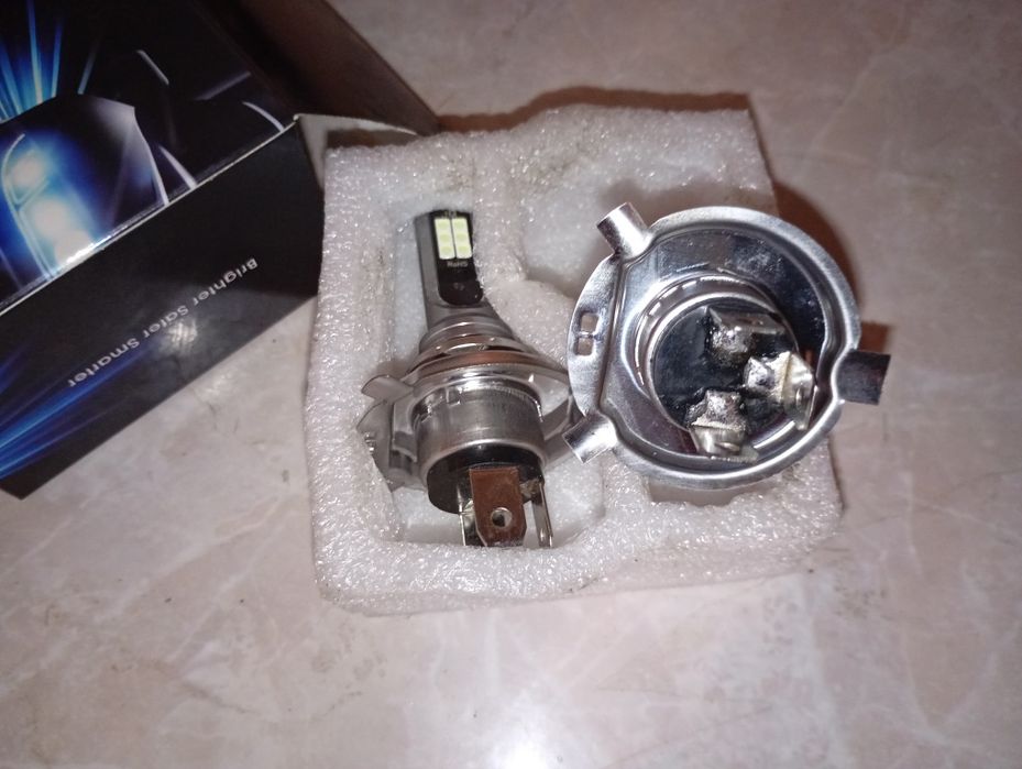 Лампочки для авто H4