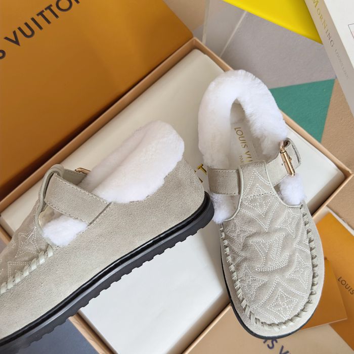 Louis Vuitton хутряні лофери – замшеві бежеві