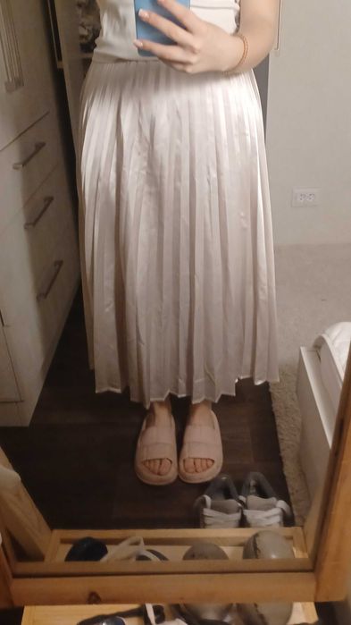 Нова міді спідниця