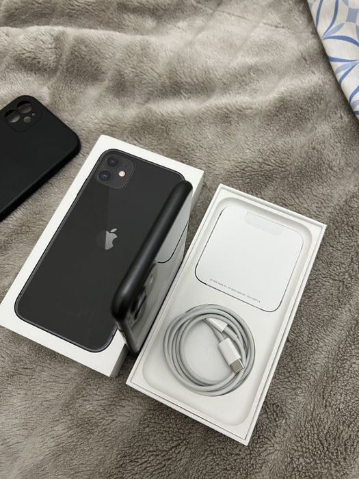 iPhone 11 128GB Preto