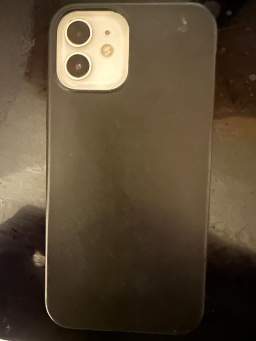 Iphone 12 em muito bom estado