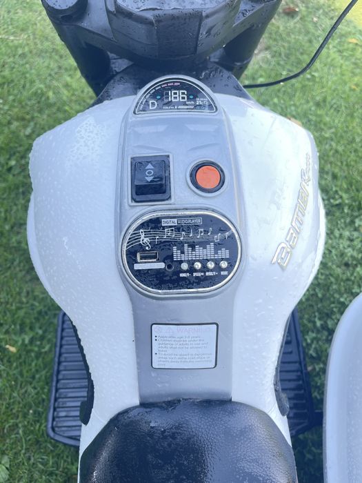 Дитячий мотоцикл