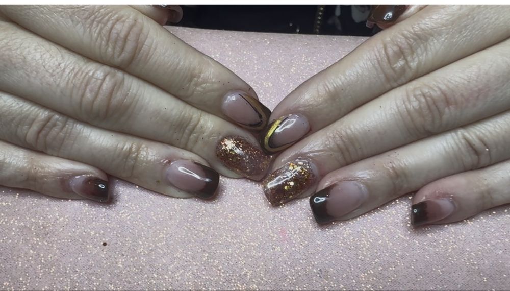 Modelo de unhas de gel