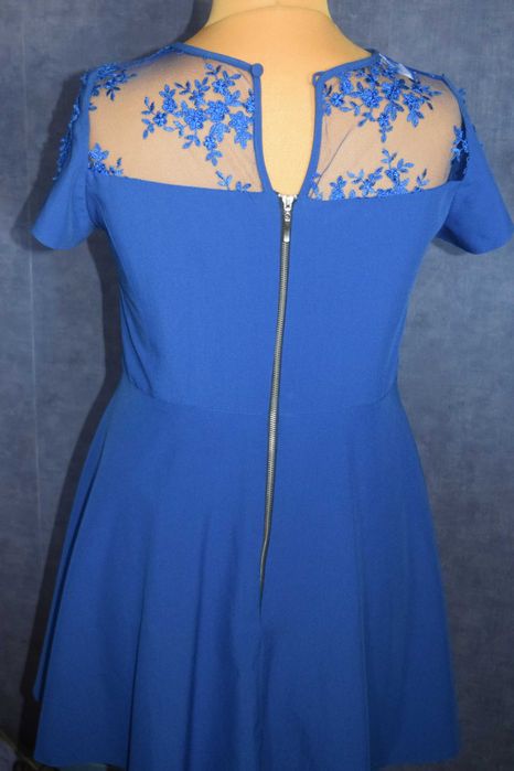 Piękna sukienka z siateczką_44