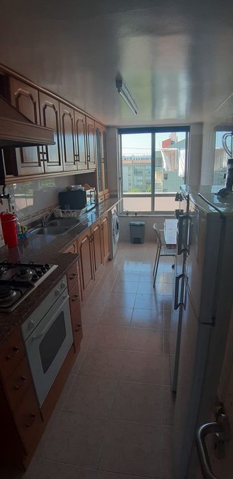 Quarto para alugar em Oeiras 425 euros