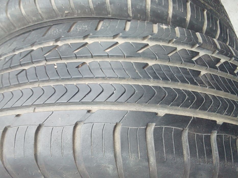 2 Opony wielosezonowe 235/55r18 GOODYEAR 6.5mm