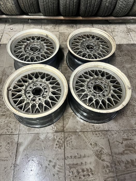 Conjunto Jantes 15” Originais BMW