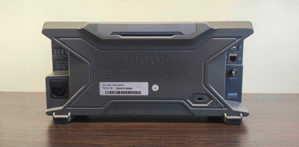 Мощный Осциллограф 200 МГц,2 Гвыб/с RIGOL DS2202, 50000памяти 8дюймов