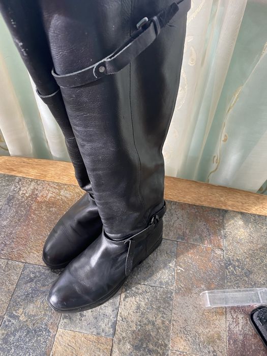 Жіночі черевички фірмииHM