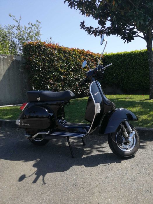 VESPA PX 125 preta