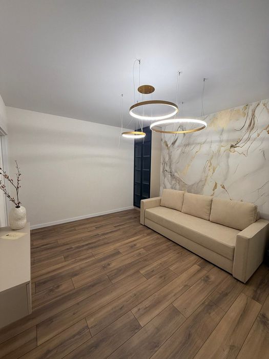 Евро 3 х комн . Рассрочка . Ремонт ,мебель ,техника . Архитекторская