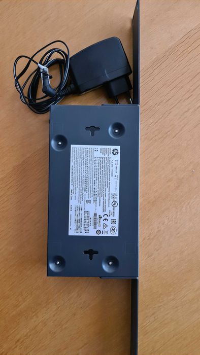 HP 1410-16 Switch64283900136066122