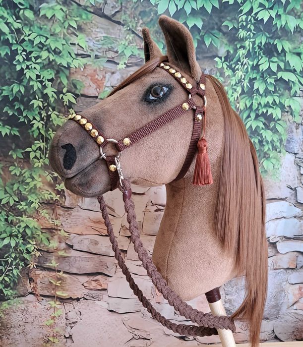 Konik Hobby Horse   ,kasztan, wielkość A3  - Zestaw