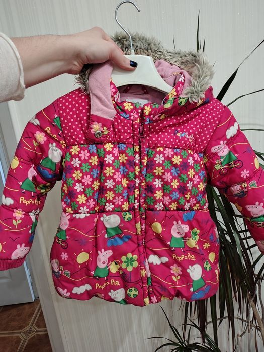 Зимова куртка на 4-5 років (на 104 см) Свінка Пеппа