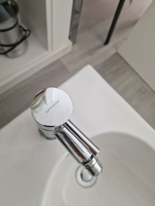 Bidé Sanindusa com torneira cromada – bom estado