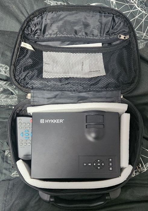 PROJEKTOR multimedialny