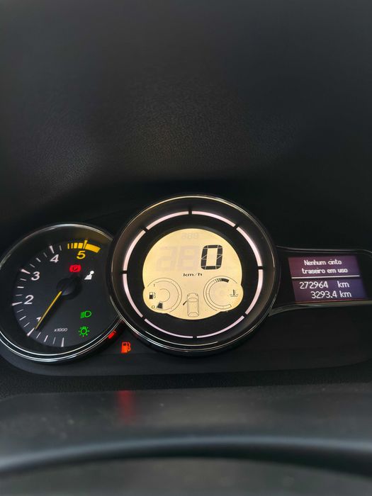 renault megane 1.5 dci — photo 4