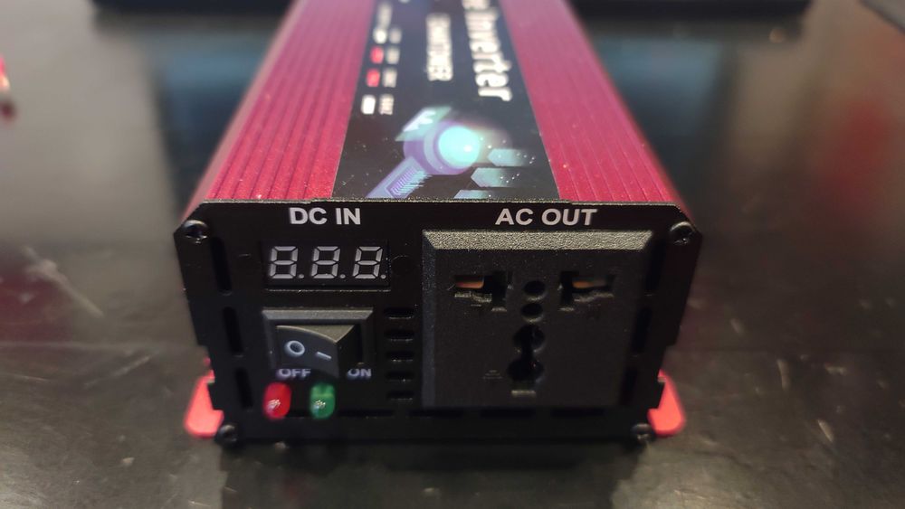 Інвертор 24В (DC) / 220В (AC) з чистою синусоїдою 3000/1500 Вт