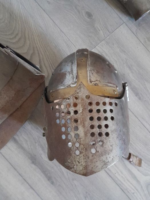 Replika hełm  średniowiecza