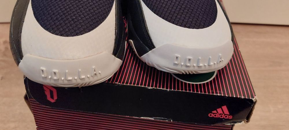 Sapatilhas Adidas Dame Certified Basketball ( ler anotações)