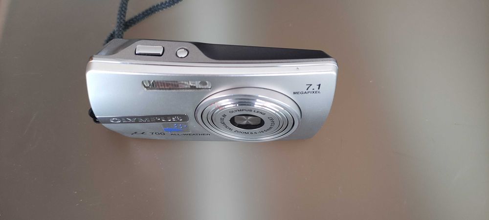 Máquina fotográfica compacta Olympus U 700 (7.1 MP)