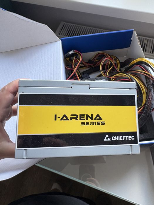 Блок живлення chieftec iarena 600w