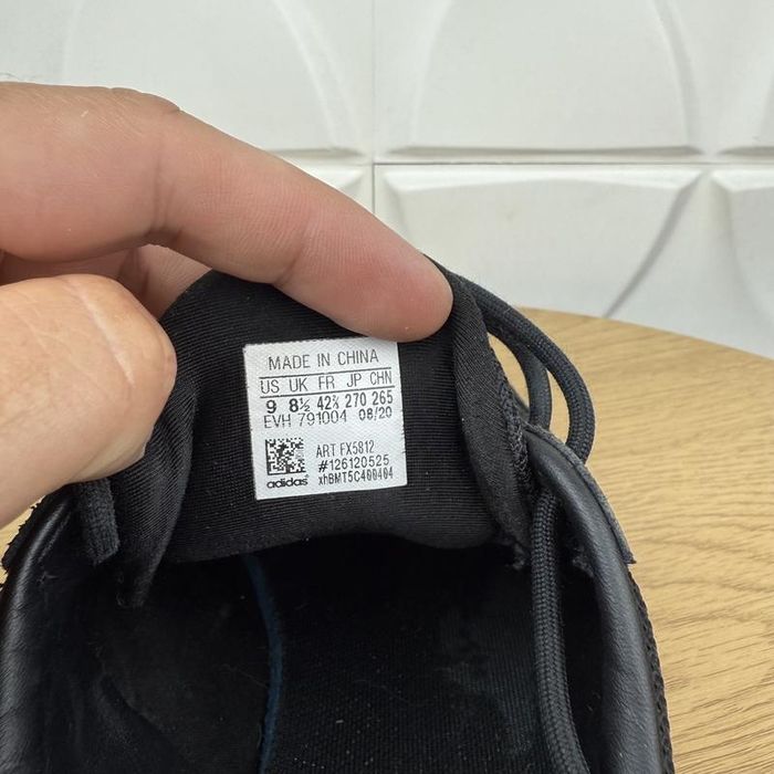 Оригінальні кросівки Adidas zx 700 hd: 1 000 грн. - Інші кросівки