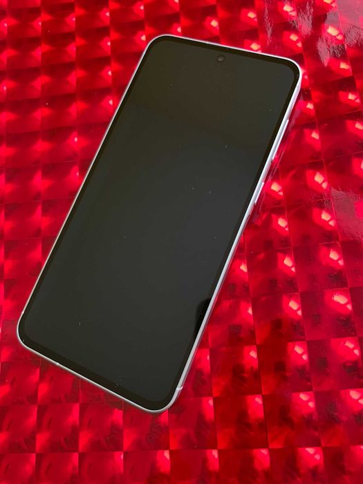Смартфон Samsung Galaxy A56