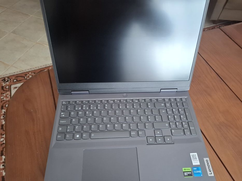 Portátil LOQ 15IRH8-452 15.6" i5-12450H SSD 521GB/16GB RTX 4050