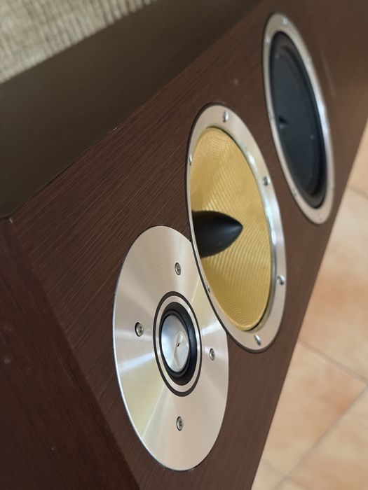 Sistema de Som – Musical Fidelity X-150 + Colunas B&W CM7+ Subwoofer