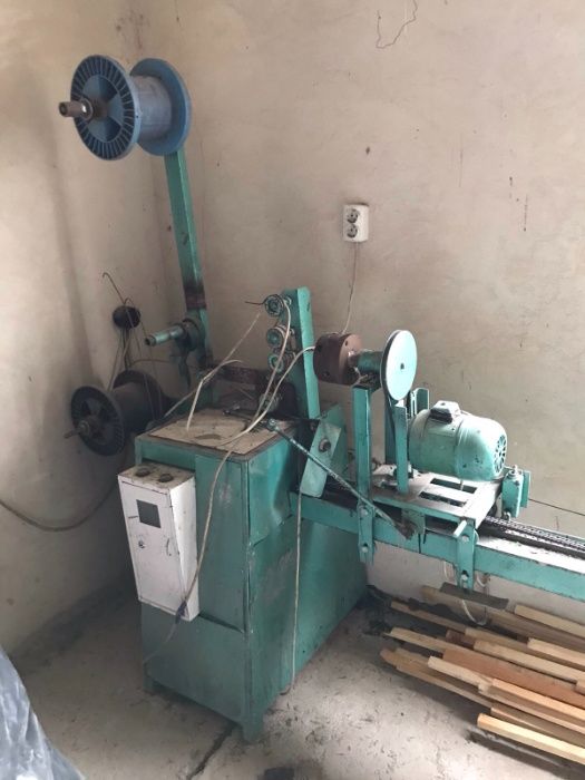 Верстат для виробництва штучних ялинок і хвої