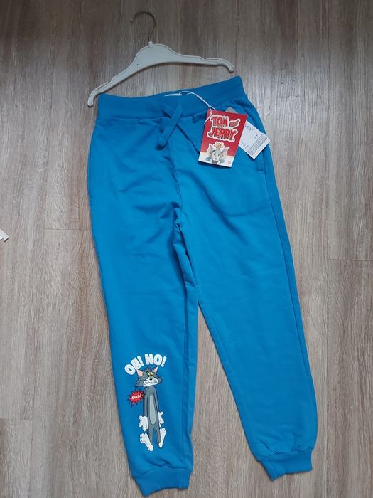 Нові спортивні утеплені штани!! 8-9 років..