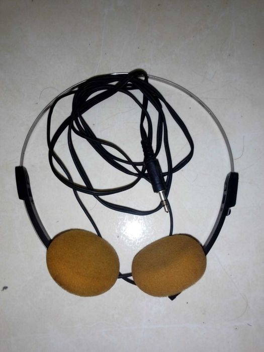 auscultadores com e sem microfone antigos