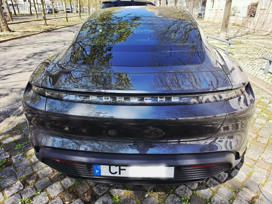 Porsche Taycan 4S foto 4
