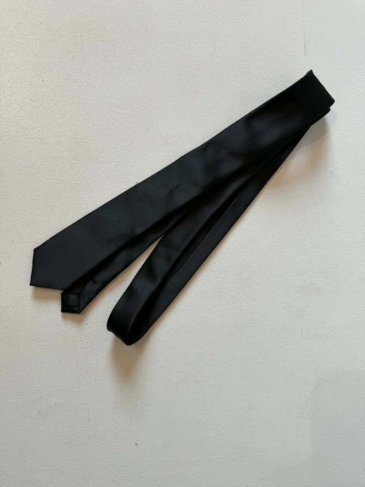 Czarny elegancki krawat uniseks