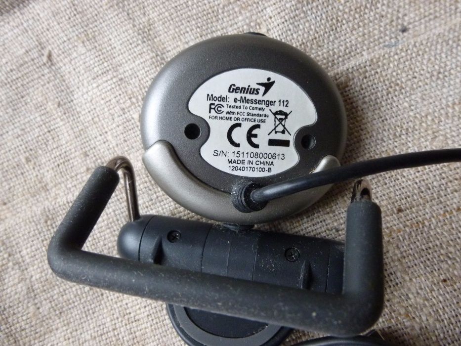 Камера для мониторов GENIUS e-Messenger 112 и микрофон PLANTRONICS