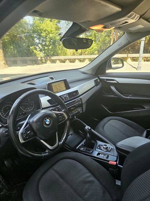 BMW X1 18D s-drive