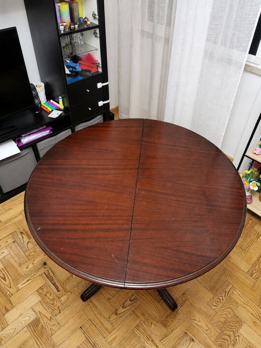 Mesa de jantar redonda extensível em madeira maciça – 104 cm (132 cm aberta) – Ideal para restauro