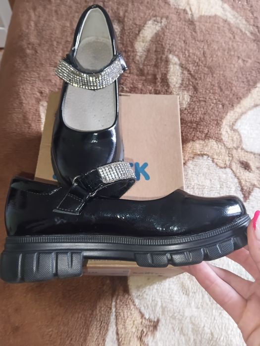 Туфлі для дівчинки