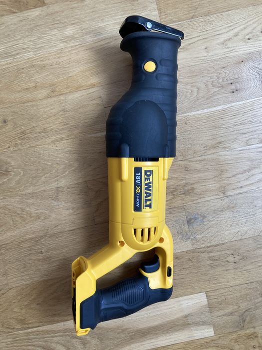Pila szabldta , Dewalt DCS380, lisi ogon, lis lisica