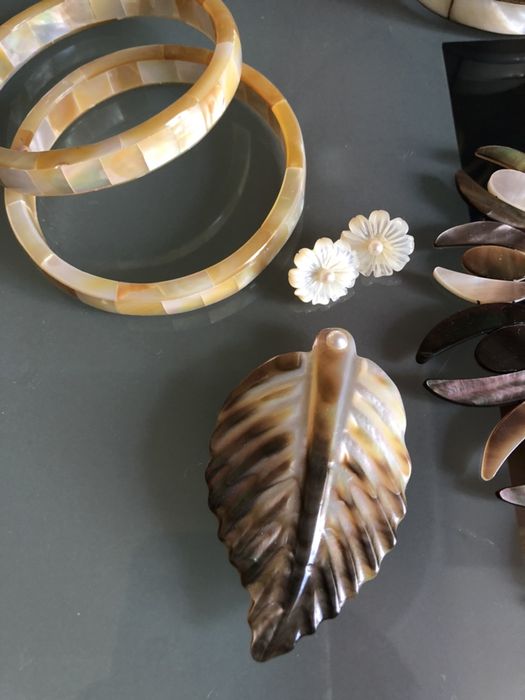 Прикраси з перламутру