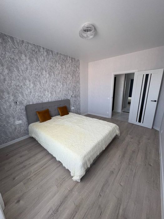 Продам 1комн.квартиру 40 м² на Сахарова ремонт, мебель, техника .