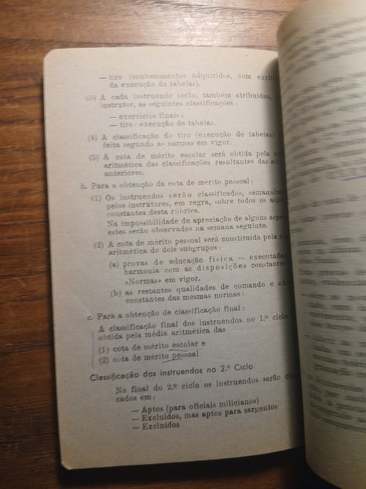 Escola Prática de Infantaria - Guia do Instruendo