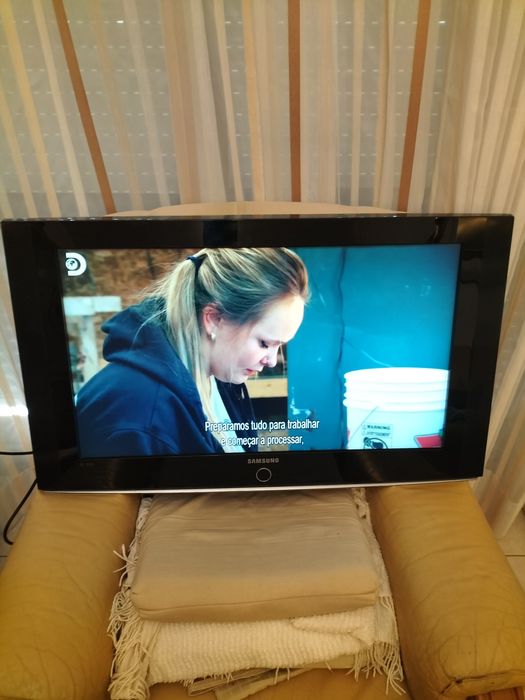 TV LCD Samsung 40 polegadas449268398739302404