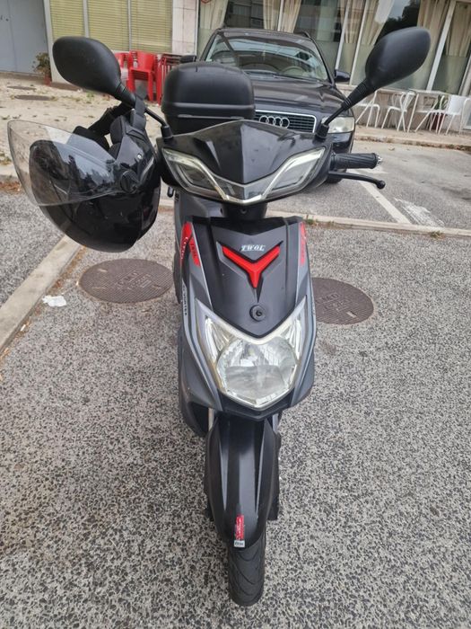 Moto scooter elétrica