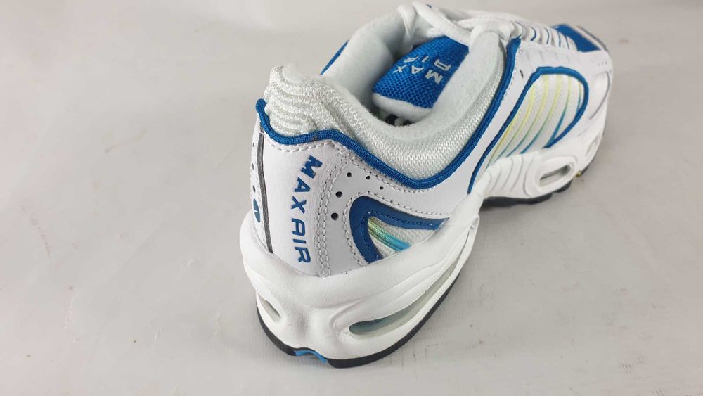 Buty sportowe Nike AIR MAX TAILWIND IV GS r. 38,5