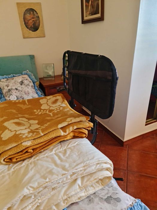 Apoio lateral para cama pessoas acamadas