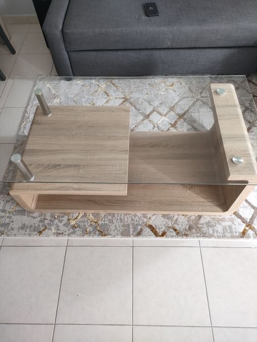 Mesa de vidro de centro