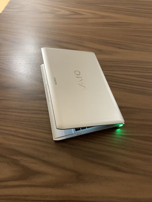 Portátil SONY VAIO (Excelente estado)