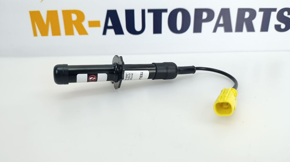 Піропатрон петлі капота (оригінал) Tesla Model 3 Highland 1735702-00-A
